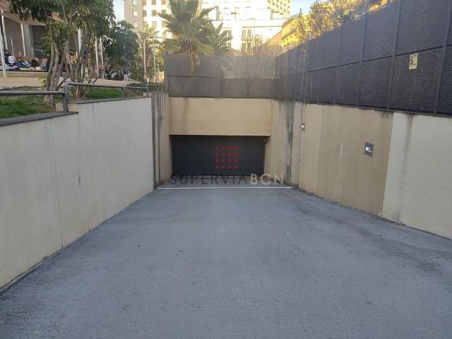 Garaje en venta en Barcelona, por 23.000