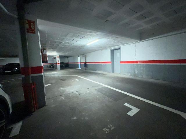 Garaje en venta en calle De Coïmbra, Barcelona, de 7 m² por 15.000