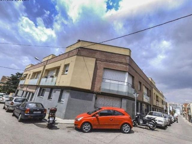 Garaje en venta en calle De Conca, Terrassa, de 30 m² por 12.400
