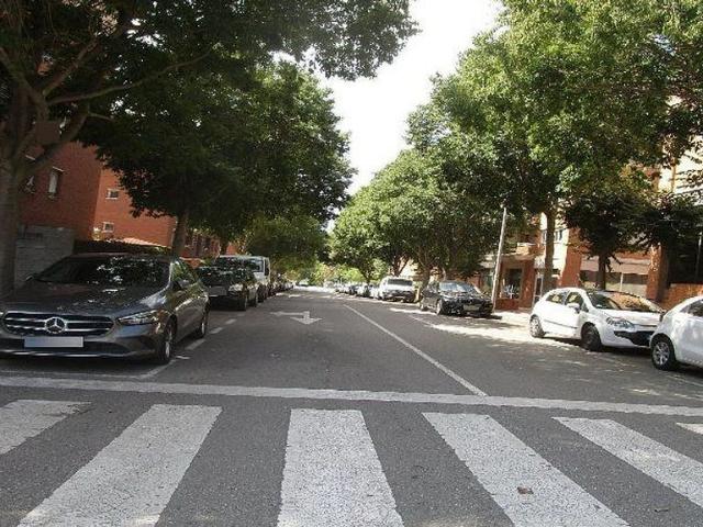 Garaje en venta en calle De Carles Riba, Sant Cugat del Vallès, de 35 m² por 25.800