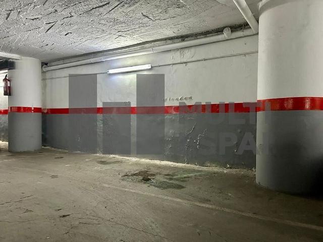 Garaje en venta en calle De Balmes, Barcelona, de 15 m² por 37.500