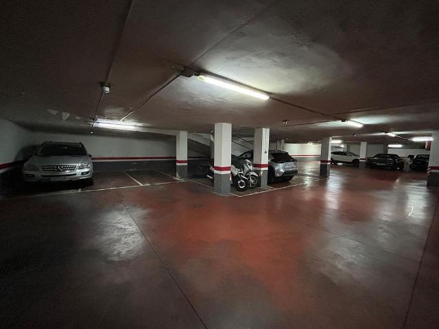 Garaje en venta en calle De Barcelona, Hospitalet de Llobregat, L´, por 175.000