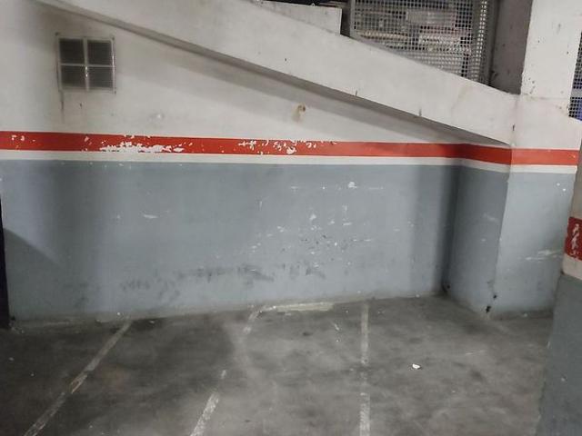 Garaje en venta en calle De Bartrina, Rubí, de 8 m² por 9.000