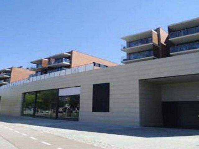 Garaje en venta en calle De Benet Cortada, Sant Cugat del Vallès, de 12 m² por 8.000