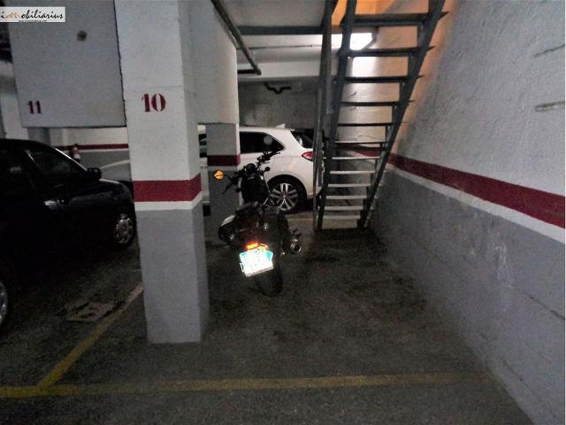 Garaje en venta en calle De Berenguer de Palou, Barcelona, de 16 m² por 5.000