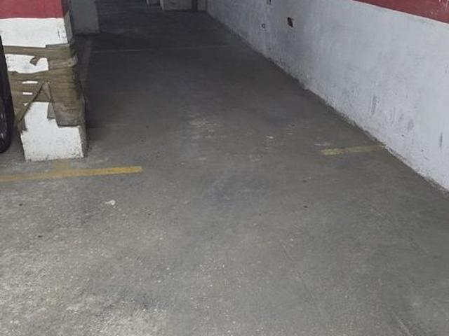 Garaje en venta en calle De Girona, Prat de Llobregat, El, de 11 m² por 21.500