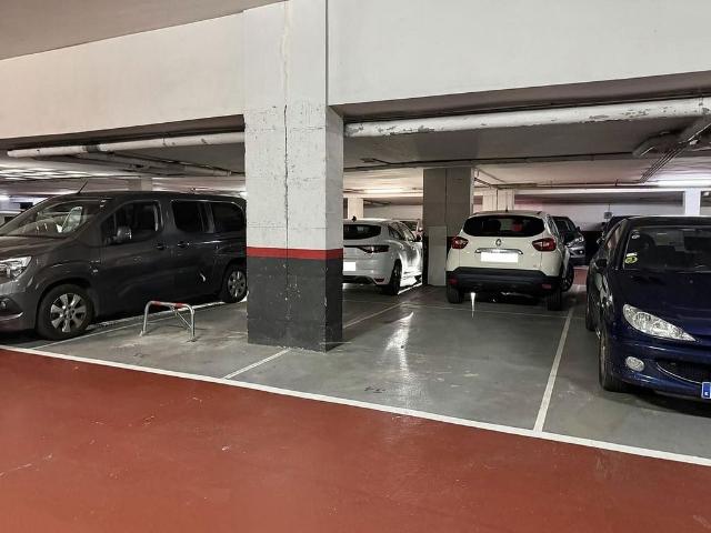 Garaje en venta en calle De Dolça de Provença, Barcelona, de 10 m² por 24.000