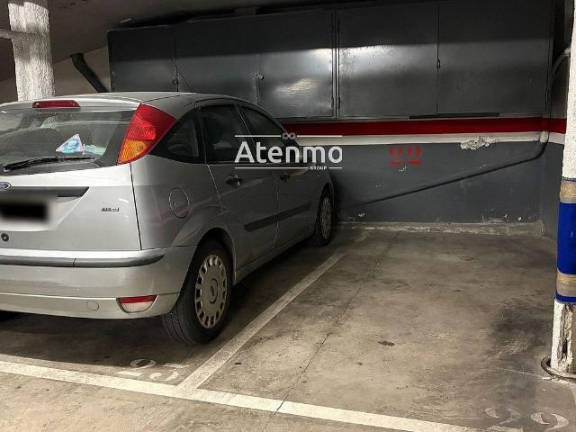 Garaje en venta en calle De Dante Alighieri, Barcelona, de 10 m² por 10.900
