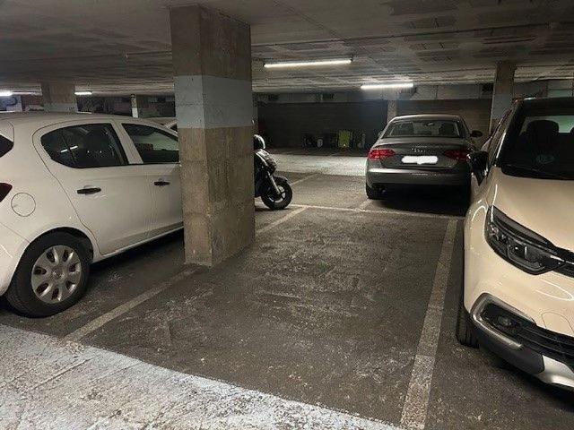 Garaje en venta en calle De Déu i Mata, Barcelona, de 11 m² por 8.500