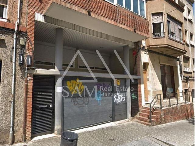 Garaje en venta en calle De Francesc Tàrrega, Barcelona, de 300 m² por 221.000