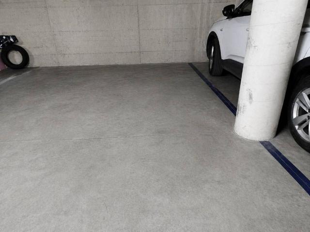 Garaje en venta en calle De Joan XXIII, Vic, de 11 m² por 8.500