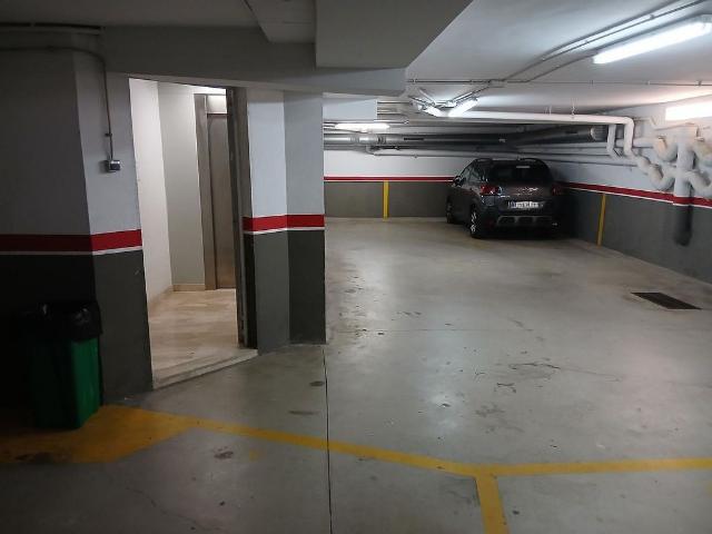 Garaje en venta en calle De Joan de Peguera, Barcelona, de 18 m² por 14.000