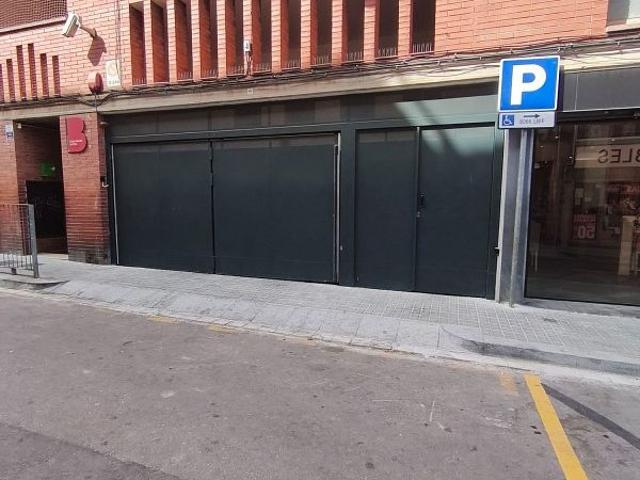 Garaje en venta en calle De la Conca de Tremp, Barcelona, de 11 m² por 17.900