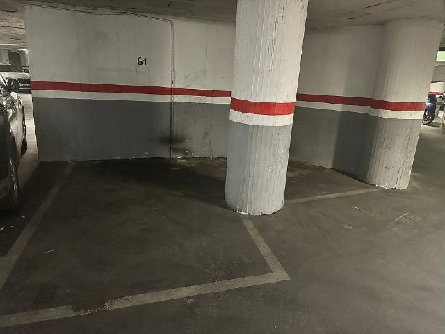 Garaje en venta en calle De la Marina, Barcelona, de 9 m² por 13.000