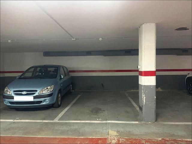 Garaje en venta en calle De la Marquesa de Caldes de Montbui, Barcelona, de 9 m² por 18.500