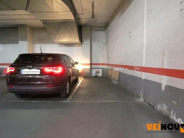 Garaje en venta en calle De la Riera Blanca, Hospitalet de Llobregat, L´, de 7 m² por 11.000