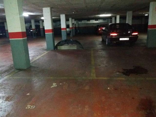 Garaje en venta en calle De L'ancianitat, Terrassa, de 11 m² por 8.250