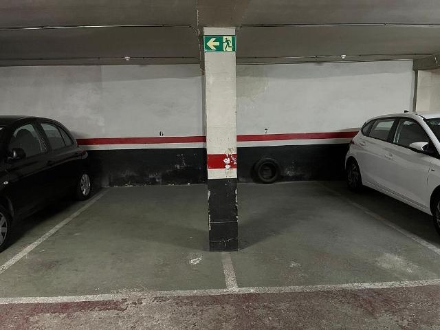 Garaje en venta en calle De Lepant, Barcelona, de 13 m² por 21.500