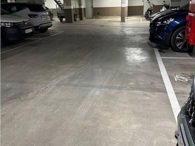 Garaje en venta en calle De Llull, Barcelona, de 11 m² por 29.000