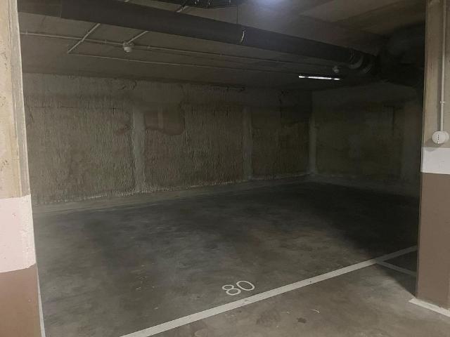 Garaje en venta en calle De Llull, Barcelona, de 35 m² por 35.000