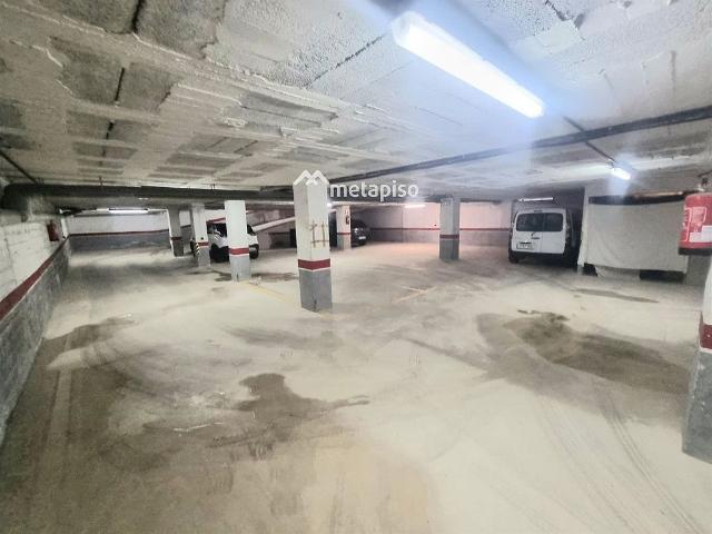Garaje en venta en calle De Lleida, Torredembarra, de 11 m² por 7.500