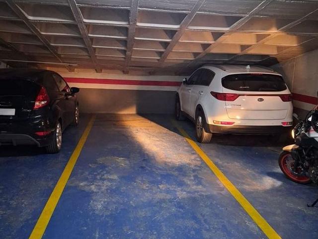 Garaje en venta en calle De Mossèn Jacint Verdaguer, Santa Coloma de Gramanet, por 15.000