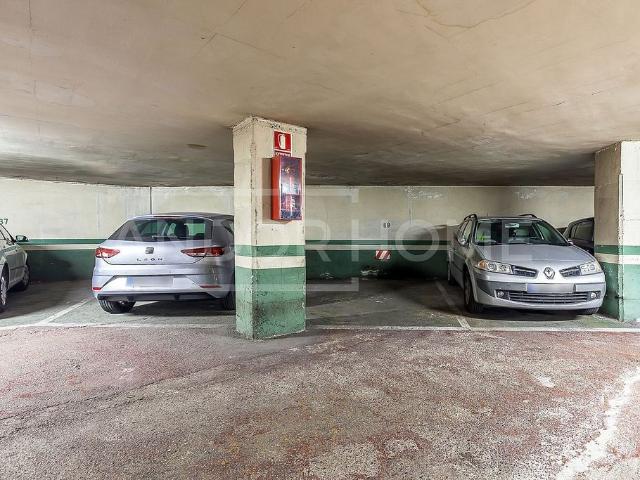 Garaje en venta en calle De Mallorca, Barcelona, de 12 m² por 19.000