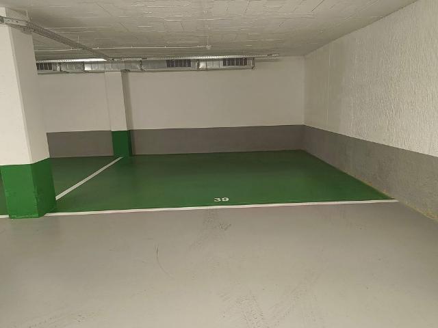Garaje en venta en calle De Narcís de Monturiol, Hospitalet de Llobregat, L´, de 23 m² por 38.000