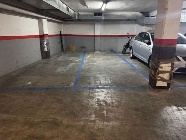 Garaje en venta en calle De Sócrates, Barcelona, de 15 m² por 15.900