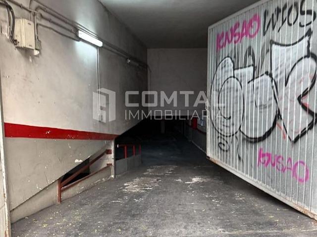 Garaje en venta en calle De Sócrates, Barcelona, de 24 m² por 9.900