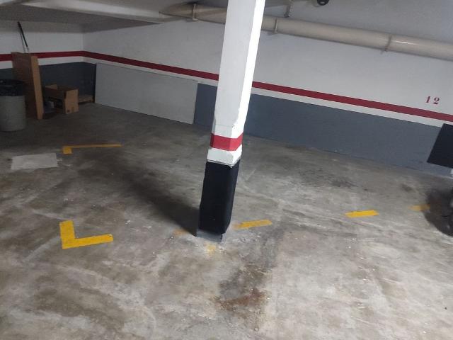 Garaje en venta en calle De Sant Elies, Barcelona, de 15 m² por 32.000