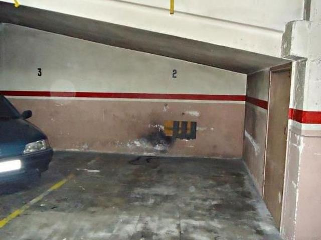 Garaje en venta en calle De Sant Salvador, Barcelona, de 22 m² por 35.000