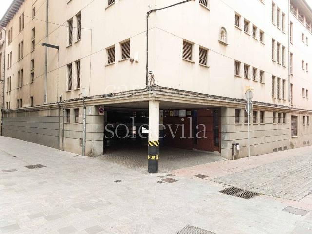 Garaje en venta en calle De Sant Sebastià, Vic, por 20.000