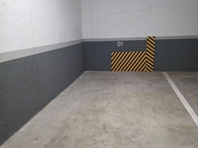 Garaje en venta en calle De Sant Sebastià, Rubí, de 12 m² por 24.000