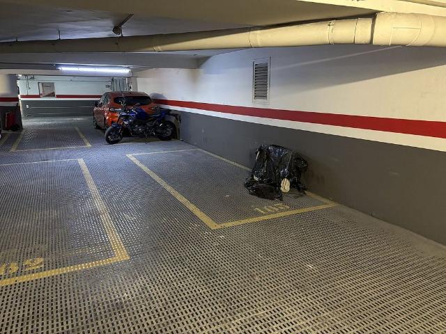 Garaje en venta en calle De Sepúlveda, Barcelona, de 10 m² por 21.000