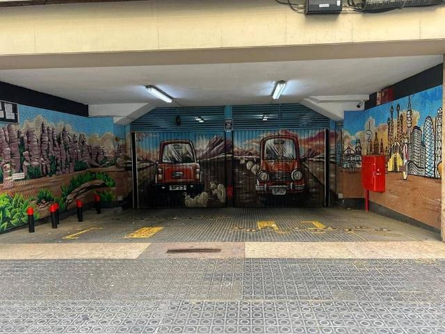 Garaje en venta en calle De Sepúlveda, Barcelona, de 18 m² por 20.000