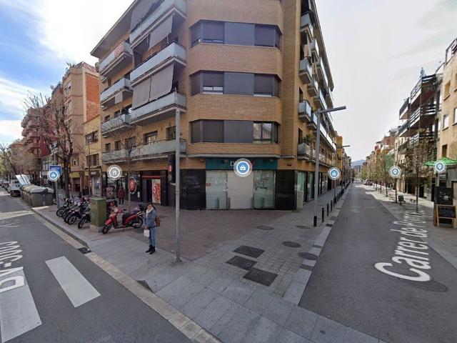 Garaje en venta en calle De Pompeu Fabra, Santa Coloma de Gramanet, de 15 m² por 26.000