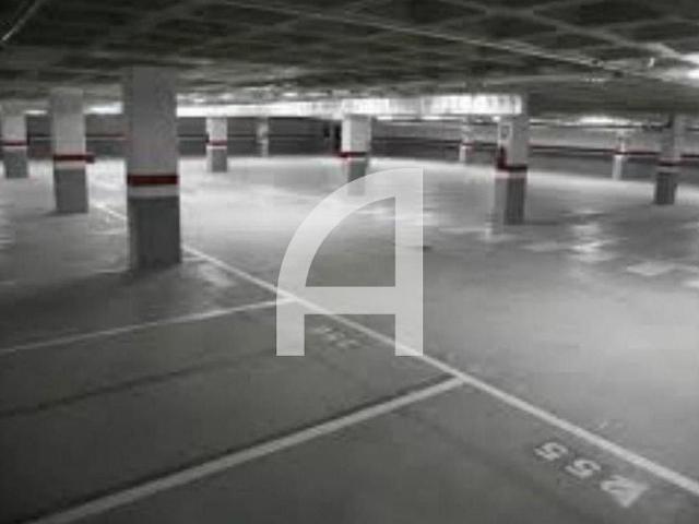Garaje en venta en calle De Palència, Barcelona, de 9 m² por 12.300