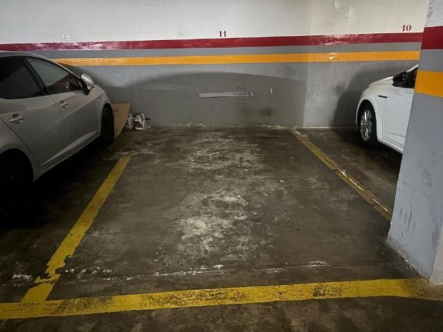 Garaje en venta en calle De Pitàgores, Barcelona, por 19.900