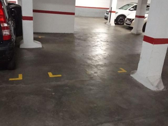 Garaje en venta en calle De Provença, Barcelona, de 14 m² por 20.000