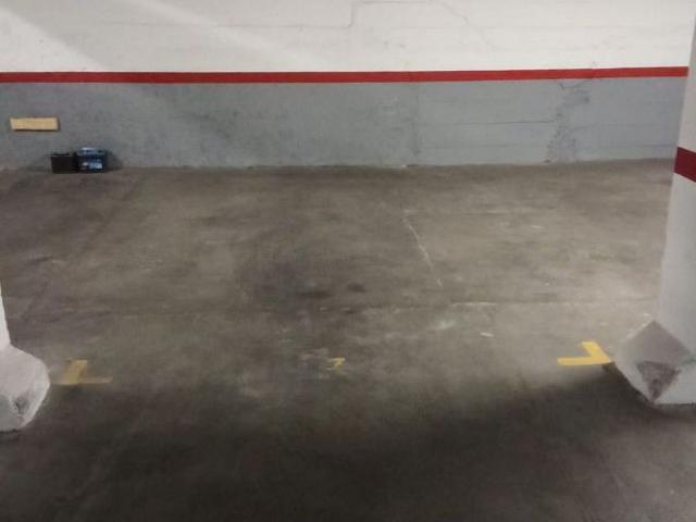 Garaje en venta en calle De Provença, Barcelona, de 12 m² por 20.000