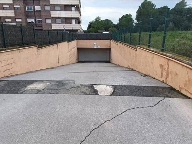 Garaje en venta en calle De Puig Antich, Sabadell, de 20 m² por 15.000