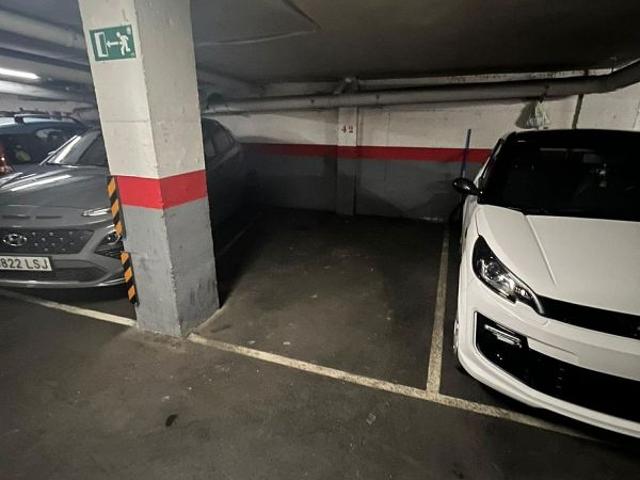 Garaje en venta en calle De Quetzal, Barcelona, de 8 m² por 8.500