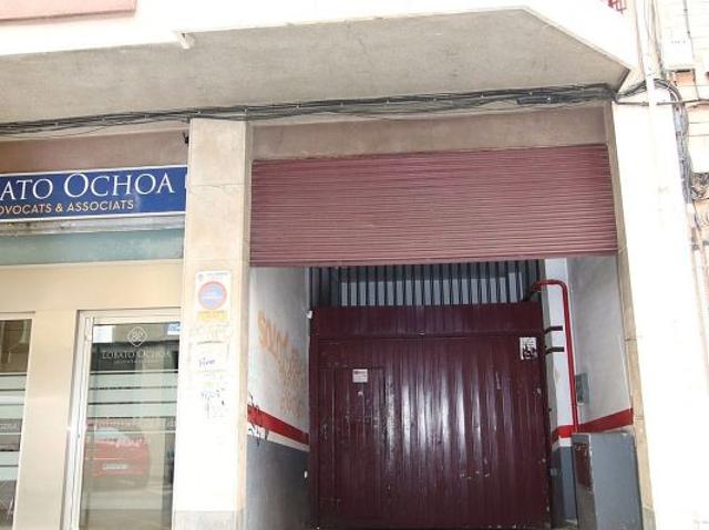 Garaje en venta en calle De Rourell, Reus, de 15 m² por 12.000