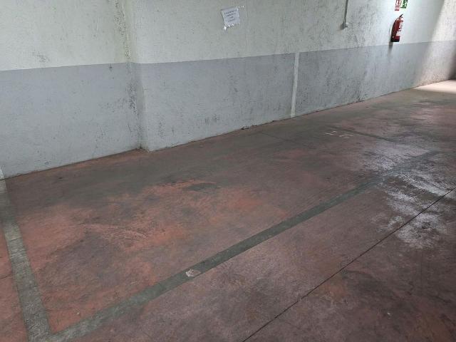 Garaje en venta en calle De Roger de Llúria, Barcelona, de 10 m² por 24.000