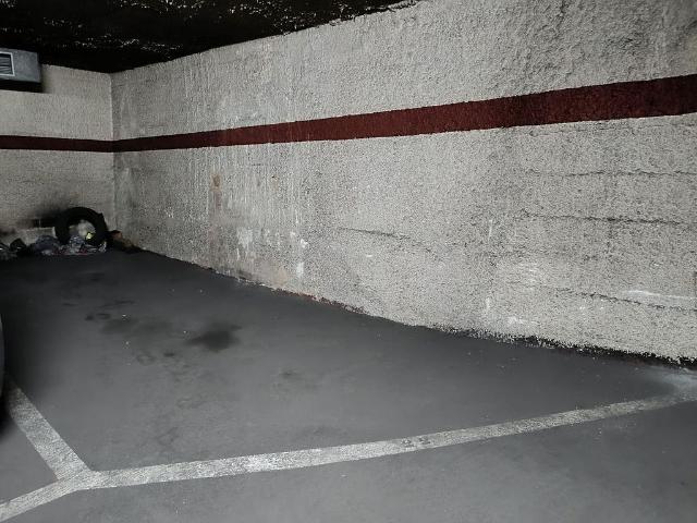 Garaje en venta en calle De Rafael Campalans, Hospitalet de Llobregat, L´, de 8 m² por 9.950