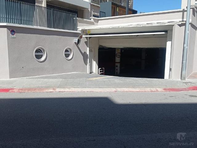 Garaje en venta en calle De Ramon Soler, Vic, de 13 m² por 18.000