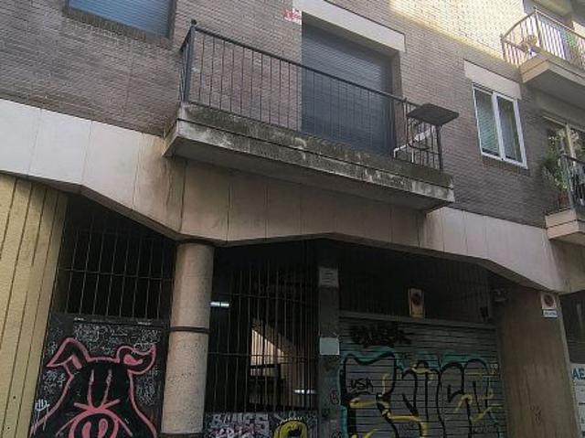 Garaje en venta en calle De Tordera, Barcelona, de 10 m² por 24.000