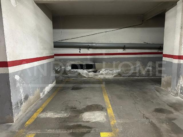 Garaje en venta en calle De Tamarit, Barcelona, de 8 m² por 20.000