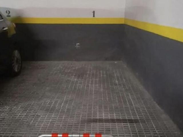 Garaje en venta en calle De València, Barcelona, de 10 m² por 20.000